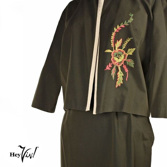 Vintage Dark Green Embroidered Jacket and Metal Zip Skirt B38 W27 - Hey Viv - Picture 4 of 7